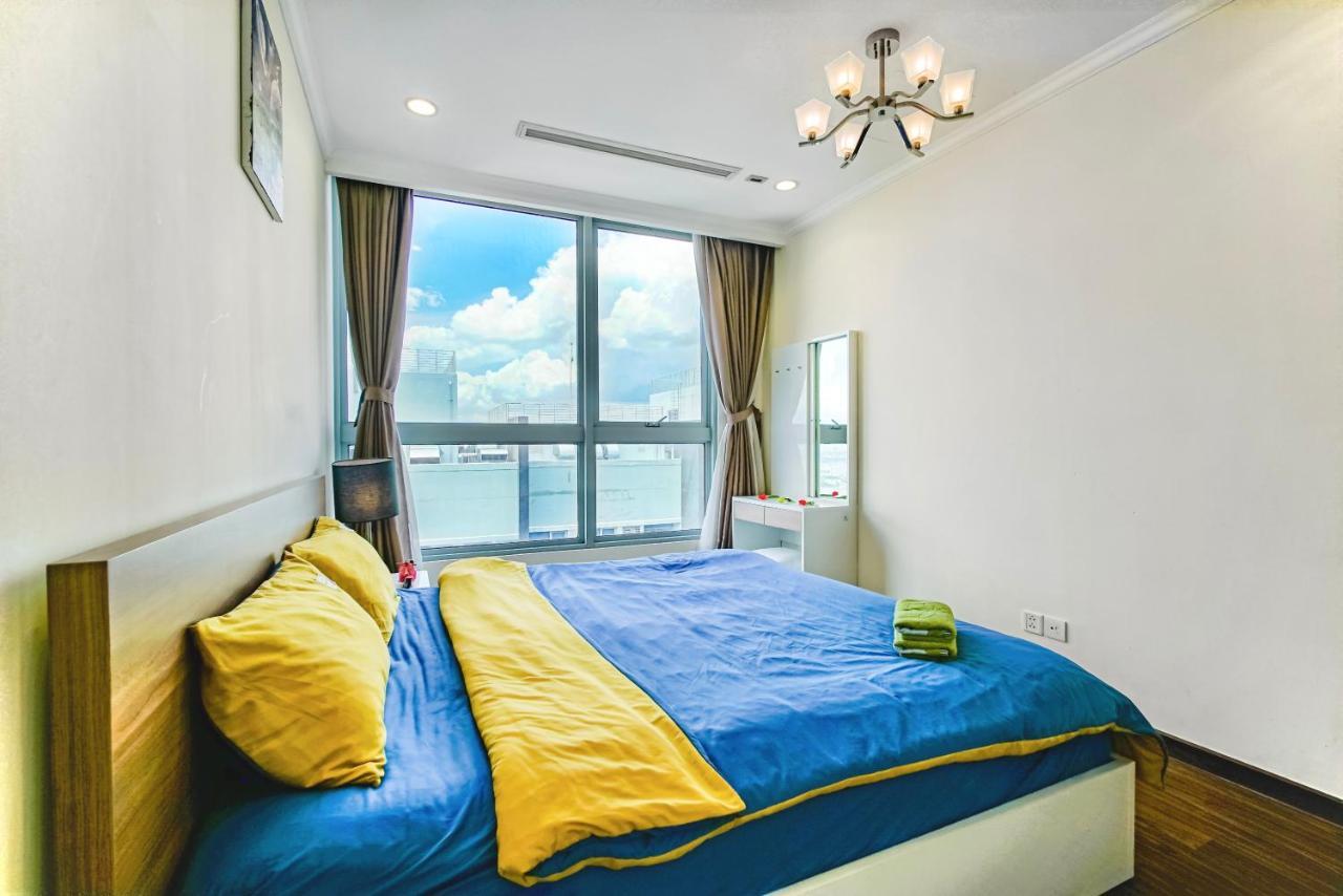 Moxy Hcmc Aparts - Vinhomes Central Park, Ice Rink Πόλη Χο Τσι Μινχ Εξωτερικό φωτογραφία